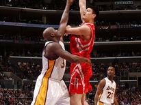姚明vs加索尔，两大传奇中锋的NBA数据全面对比