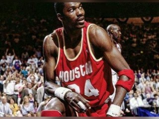 伯德条款，工资计入工资帽吗？详解NBA薪资规则中的特例