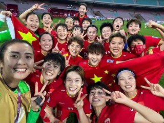 欧冠2026八强对阵揭晓，豪门云集，决战欧洲之巅