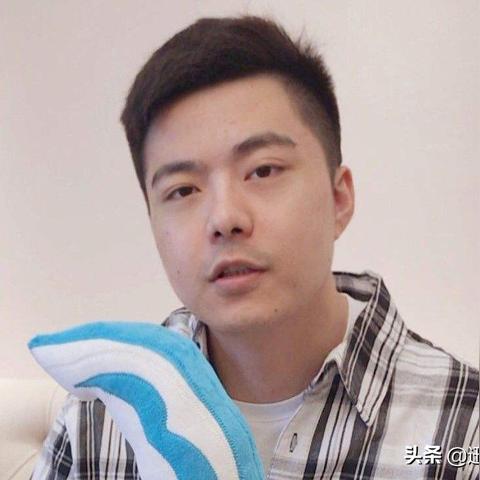 Dota2卡卡转会尘埃落定，从Newbee到Aster，他最终选择了哪支战队？
